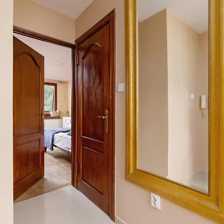 Osiedle Kasprusie Z 2 Balkonami Centrum By Renters Apartmán